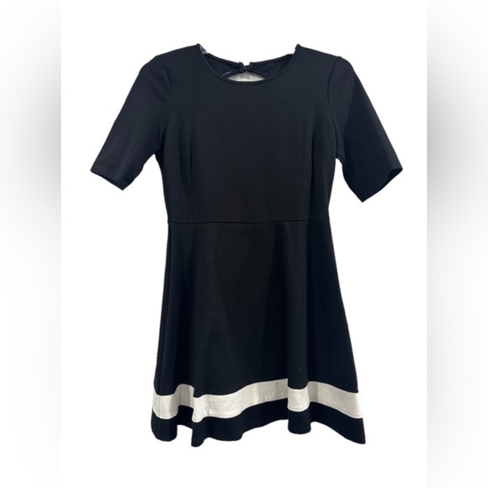 Women’s Juniors Black and White Flare Skater Cocktail Stretchy Dress